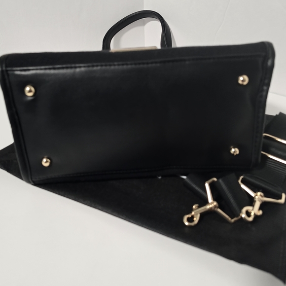 Versace Fragrances Engraved Gold Tone Black Canvas Gold Pattern Tote Handbag New - Picture 9 of 16